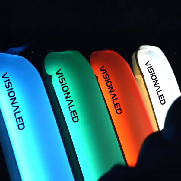 LumaAir de colores iluminando la noche